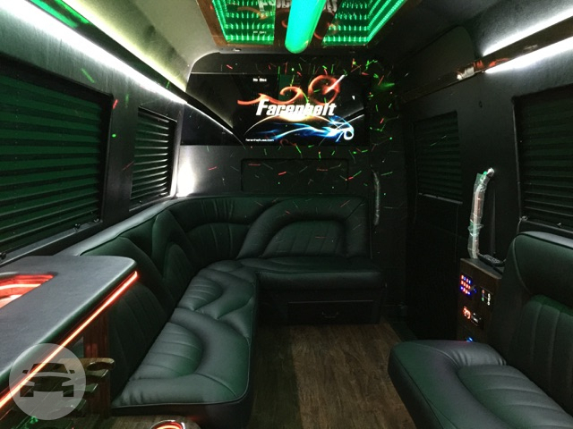 MBZ  sprinter limo style
Party Limo Bus /
Sonoma, CA 95476

 / Hourly $0.00
