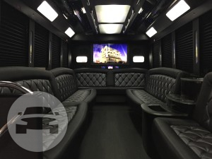 ZUES F450 Luxury Party Bus
Party Limo Bus /
Bloomfield Hills, MI 48304

 / Hourly $0.00
