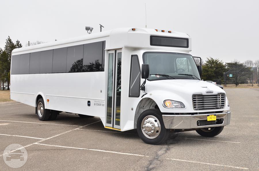 Party Bus - 30 Passenger (White)
Party Limo Bus /
New York, NY

 / Hourly $0.00
