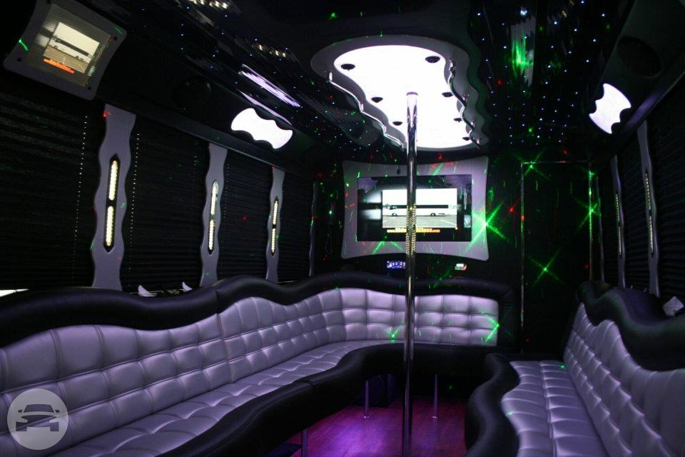 24 Passenger Party Bus
Party Limo Bus /
Jersey City, NJ

 / Hourly $0.00

