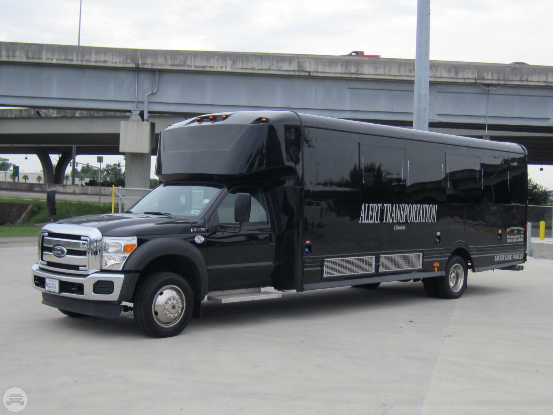 26 passenger limobus
Party Limo Bus /
Metairie, LA

 / Hourly $0.00

