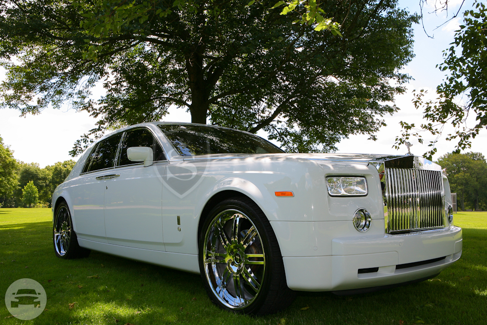 Rolls Royce Phantom
Sedan /
New York, NY

 / Hourly $0.00
 / Hourly (Other services) $275.00
