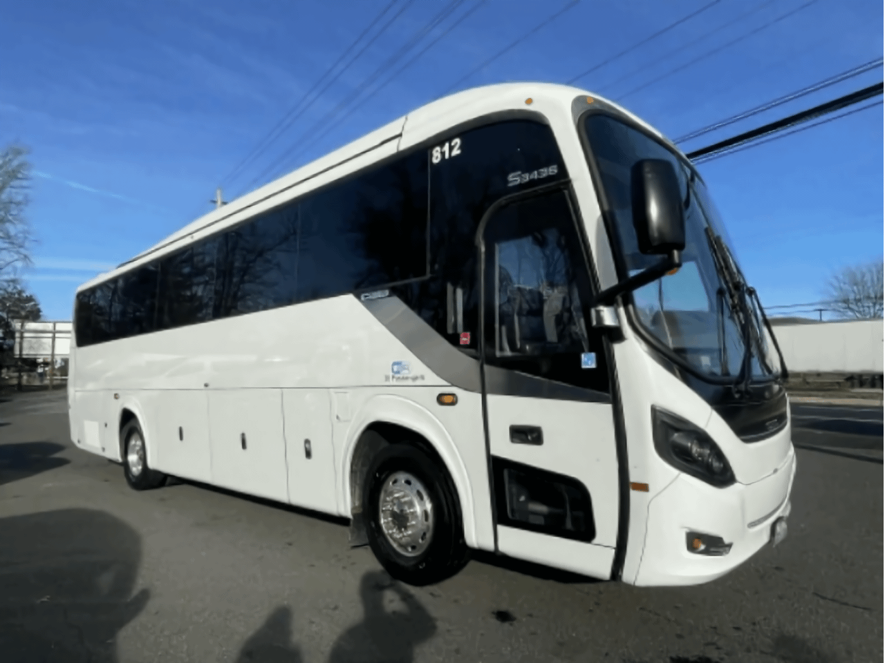 38 pass Coach Bus 
Coach Bus /
San Marcos, CA

 / Hourly $0.00
