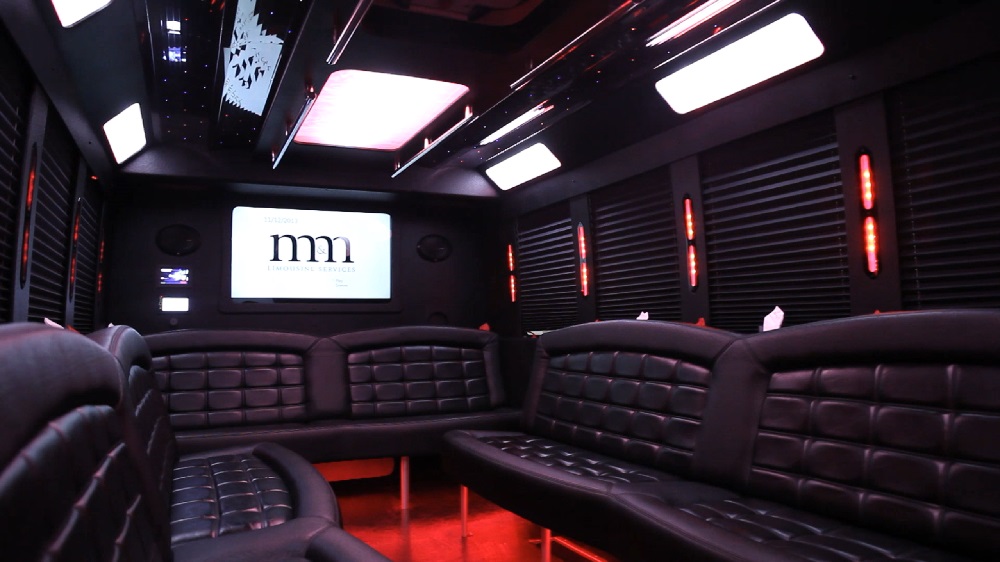 22 Passenger Limo Bus
Party Limo Bus /
Johnsburg, IL

 / Hourly $0.00
