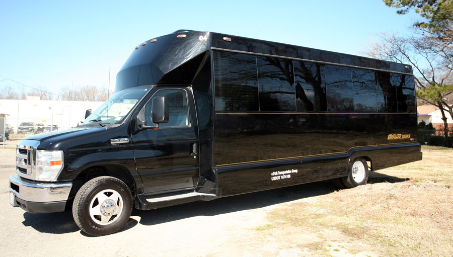 Party Bus
Party Limo Bus /
Williamsburg, VA

 / Hourly $0.00
