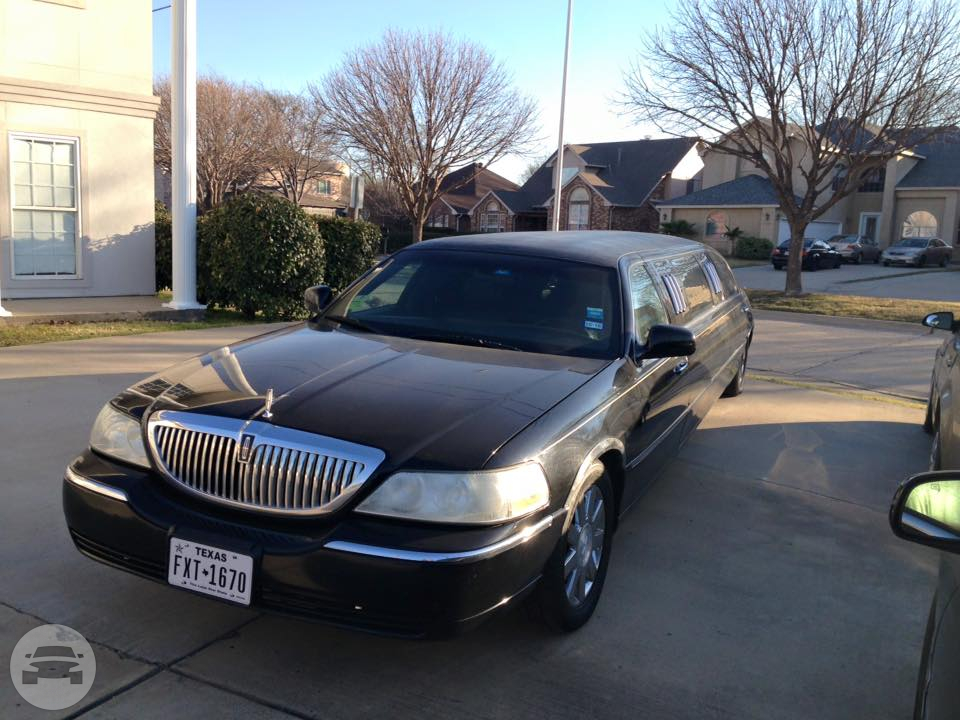 Lincon Town Car Limo
Limo /
Dallas, TX

 / Hourly $75.00
 / Airport Transfer $146.00
