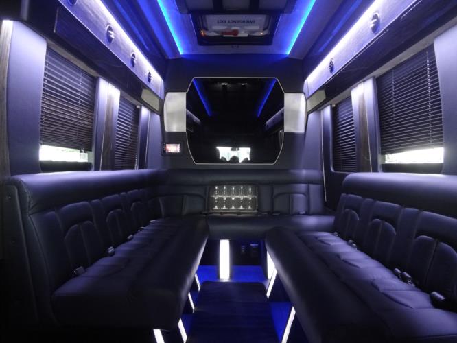 Ford Transit Executive Limo Van
Party Limo Bus /
Perrysburg, OH 43551

 / Hourly $0.00

