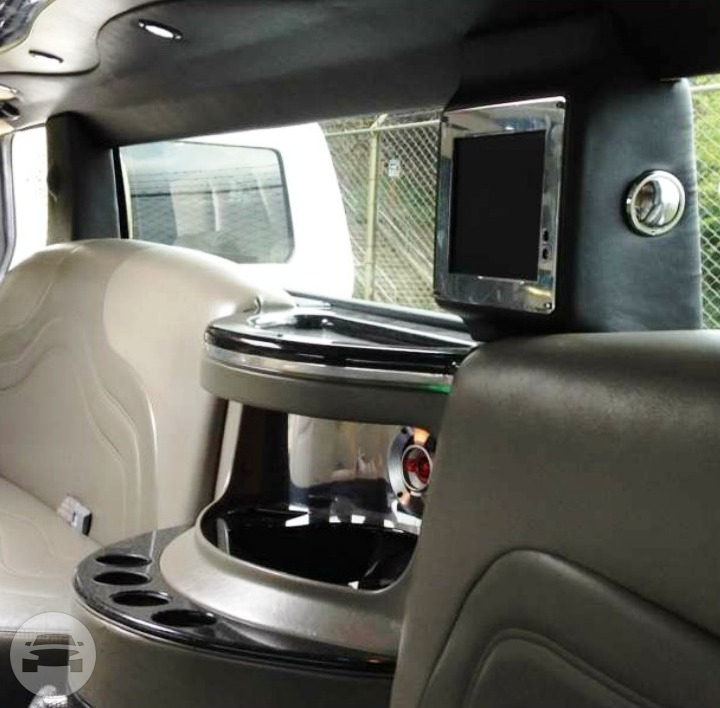 HUMMER STRETCH LIMO
Limo /
Seattle, WA

 / Hourly $0.00
