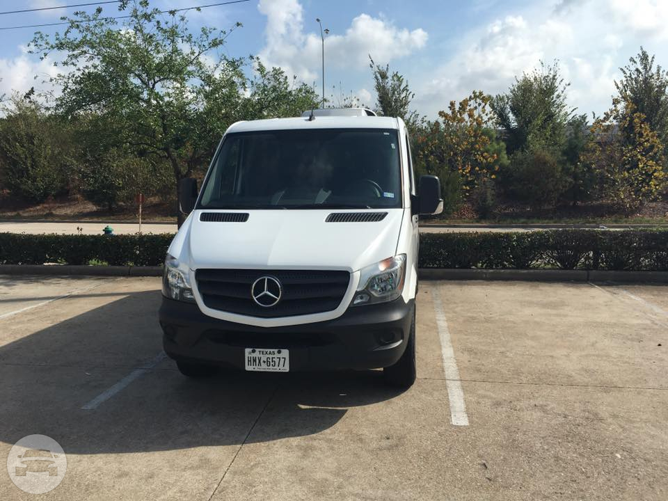 White Mercedes Benz Van
Van /
Katy, TX

 / Hourly $0.00
