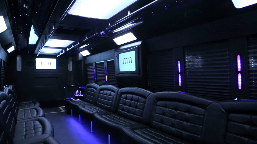 29 Passenger Limo Bus
Party Limo Bus /
Arlington Heights, IL

 / Hourly $0.00
