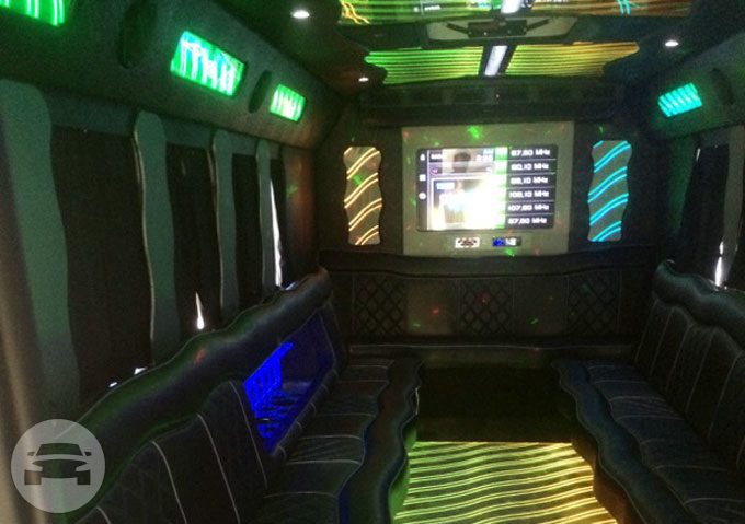 Party Bus (28-30 Passengers)
Party Limo Bus /
Lynnwood, WA

 / Hourly $0.00

