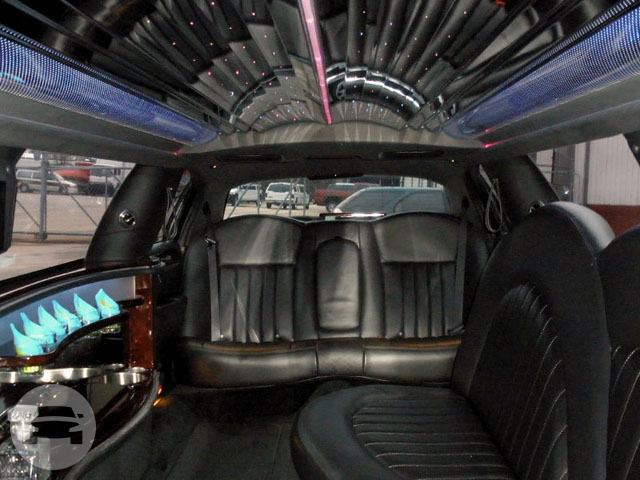 Lincoln Towncar Stretch 
Limo /
Pittsburgh, PA

 / Hourly $0.00
