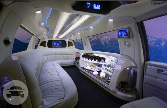 14 Passenger Ford Expedition Limousine
Limo /
San Francisco, CA

 / Hourly $135.00
