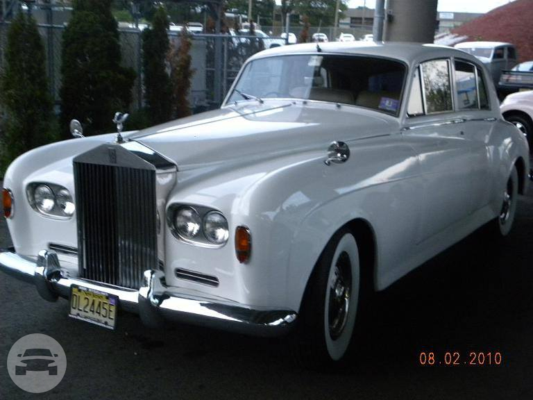 1963 ROLLS ROYCE SILVER CLOUD
Sedan /
City of Orange, NJ 07050

 / Hourly $0.00
