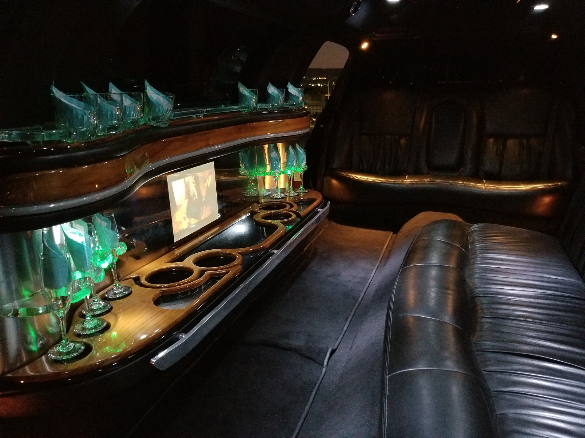 Stretch Limousine, 8 Passengers
Limo /
Healdsburg, CA 95448

 / Hourly $65.00
 / Hourly (Other services) $65.00
