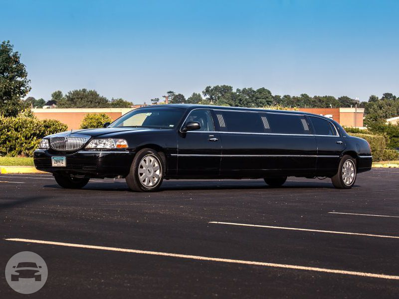8 seater Lincoln Limousine
Limo /
Mamaroneck, NY

 / Hourly $120.00
