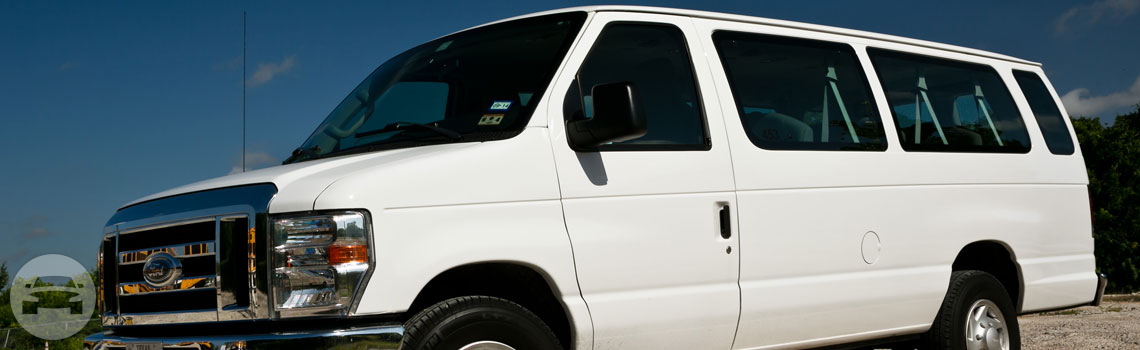 12 passenger Ford E-350
Van /
San Antonio, TX

 / Hourly $0.00
