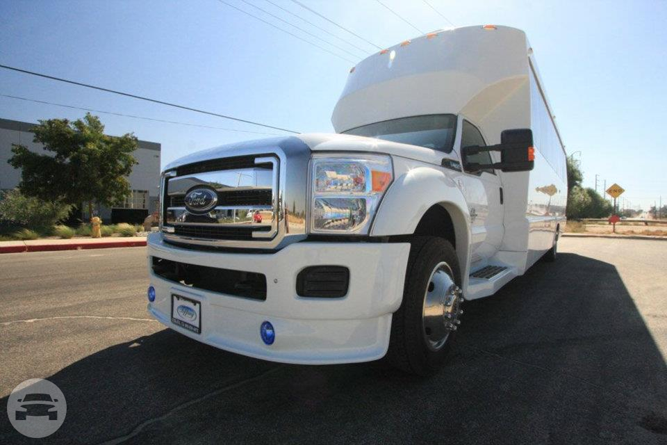24 Passenger Party Bus
Party Limo Bus /
Jersey City, NJ

 / Hourly $0.00
