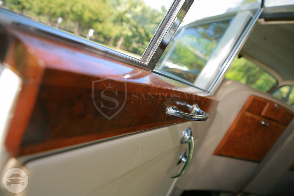1962 Bentley S2 Continental
Sedan /
Jersey City, NJ

 / Hourly $0.00
 / Hourly (Wedding) $175.00
