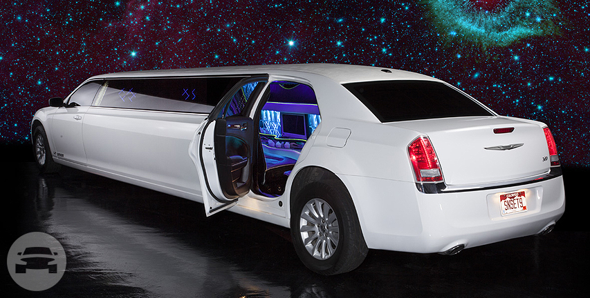 White Chrysler 300C
Limo /
Highlands Ranch, CO

 / Hourly $0.00

