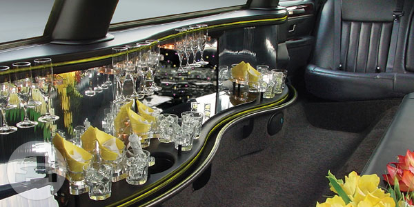 LINCOLN STRETCH LIMO
Limo /
Altamonte Springs, FL

 / Hourly $0.00
