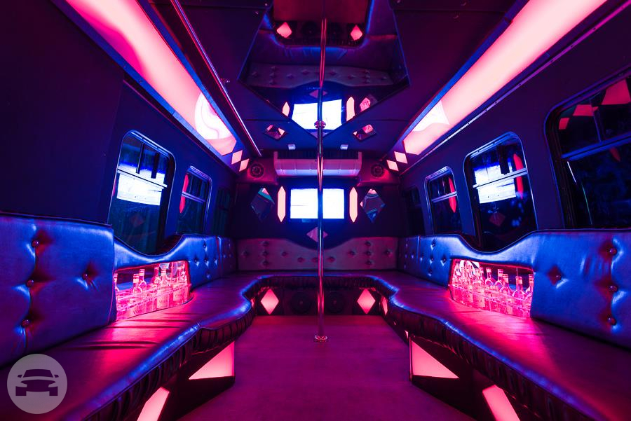 Party Limo Bus #1
Party Limo Bus /
Denver, CO

 / Hourly $0.00
