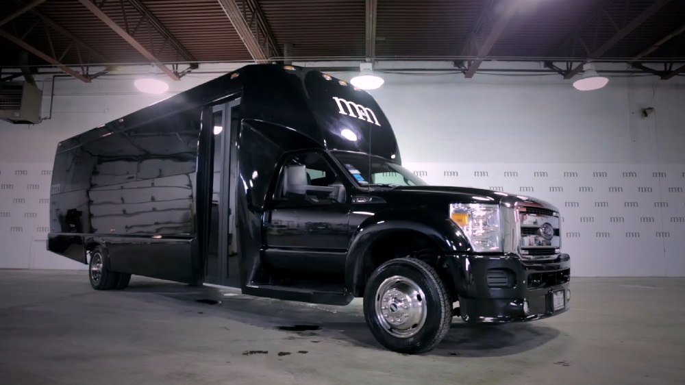29 Passenger Limo Bus
Party Limo Bus /
University Park, IL

 / Hourly $0.00
