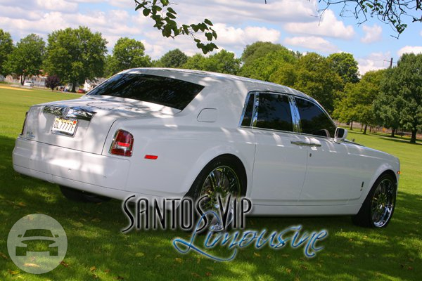 Rolls Royce Phantom
Sedan /
New York, NY

 / Hourly $0.00
 / Hourly (Other services) $275.00
