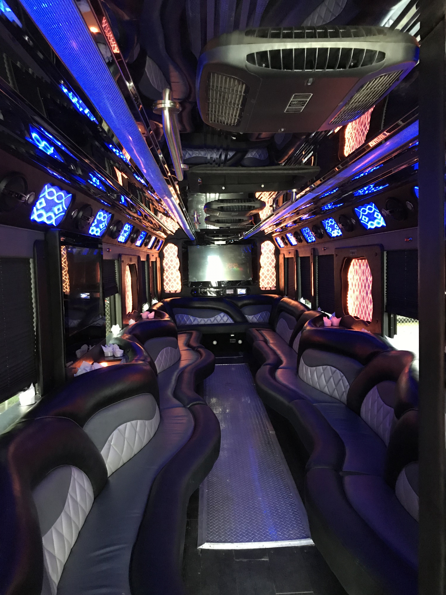 Platinum Coach 40-44 Passenger
Party Limo Bus /
Union, NJ

 / Hourly $0.00
