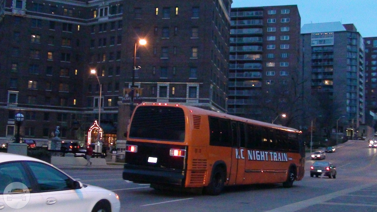 Orange Party Bus
Party Limo Bus /
Kansas City, MO

 / Hourly $0.00
