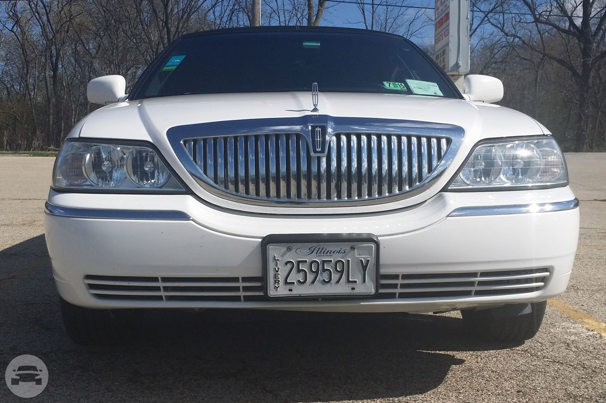 Lincoln Town Stretch Limo – Tuxedo
Limo /
Palatine, IL

 / Hourly $0.00
