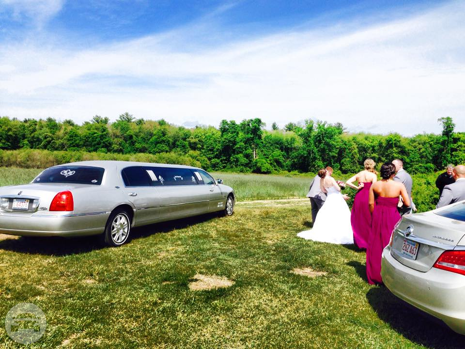 Lincoln Stretch Town Car
Limo /
Boston, MA

 / Hourly $0.00
