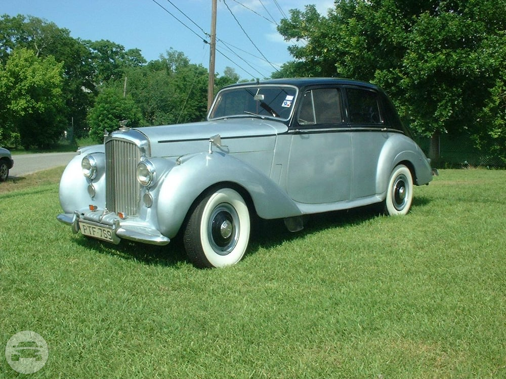 The 1953 Bentley
Sedan /
Houston, TX

 / Hourly $0.00
