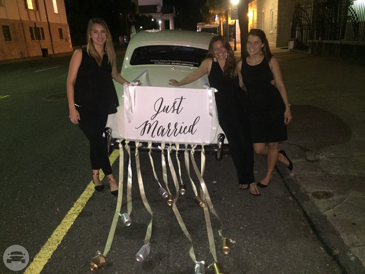 Vintage Luxury
Sedan /
Charleston, SC

 / Hourly $0.00
