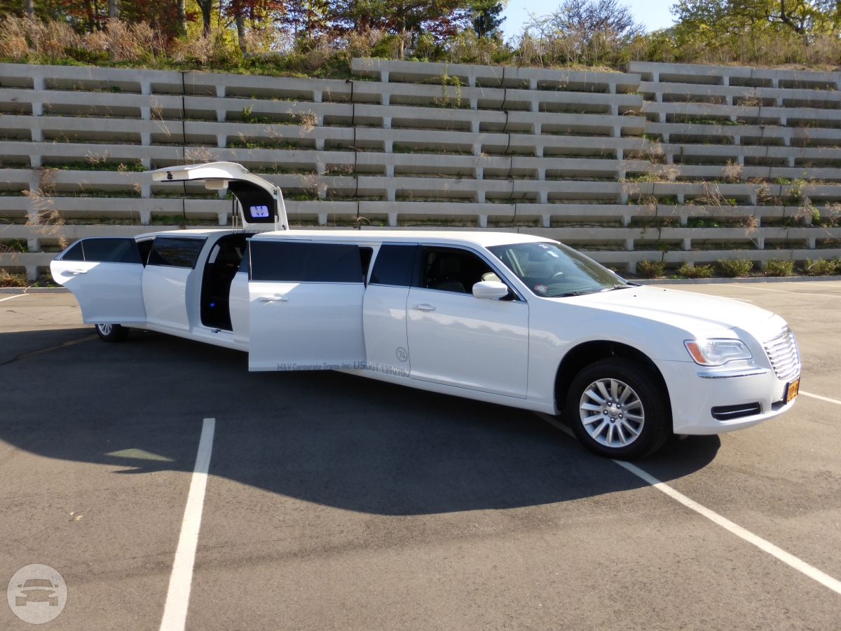 New Chrysler 300 15 passenger Limousine with Jet door and Fifth door
Limo /
New York, NY

 / Hourly $0.00
