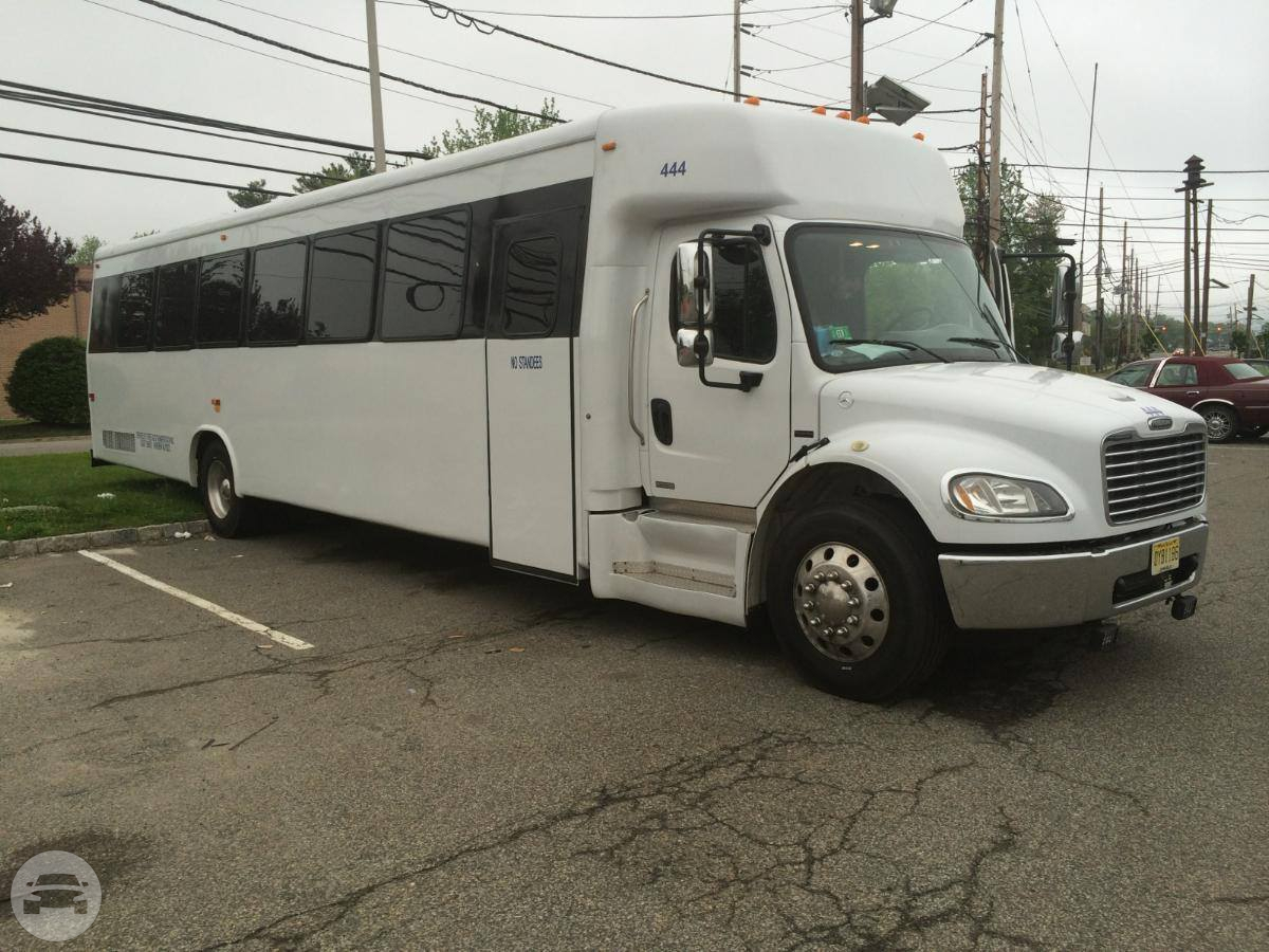 Party Bus
Party Limo Bus /
Philadelphia, PA

 / Hourly $0.00
