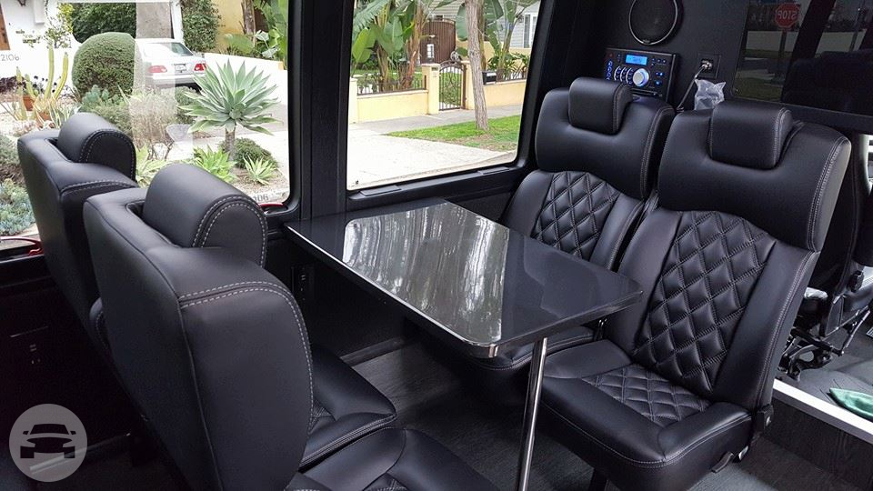 52 Passenger Coach Bus
Coach Bus /
Los Angeles, CA

 / Hourly $0.00
