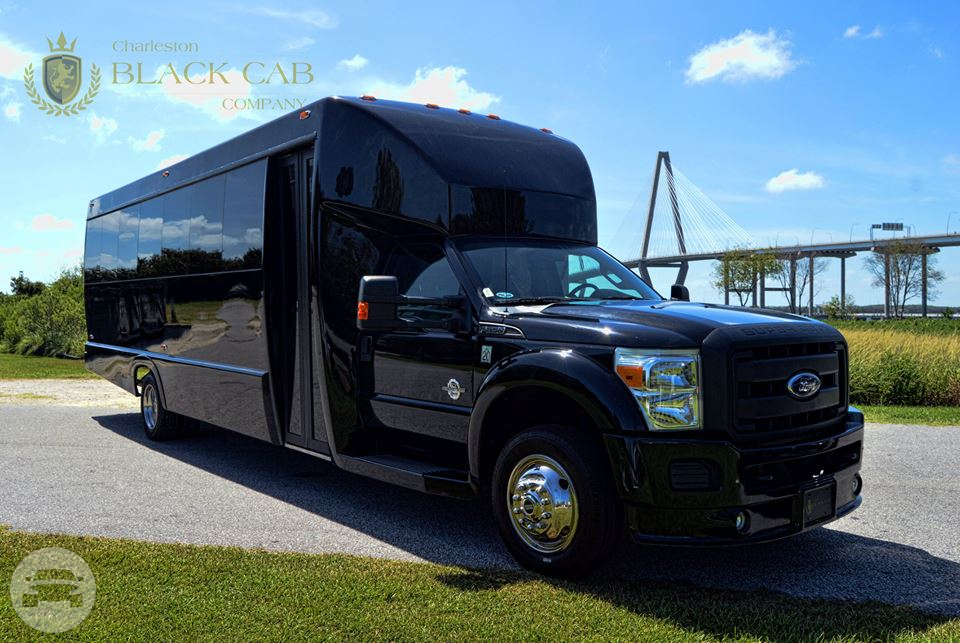 FORD F750 TIFFANY COACH - NEW MODEL
Coach Bus /
Charleston, SC

 / Hourly $395.00
