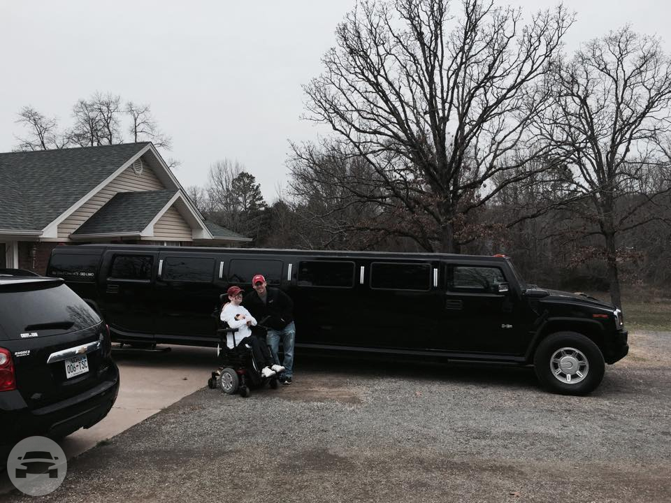 Hummer - Black
Hummer /
Fayetteville, AR

 / Hourly $0.00
