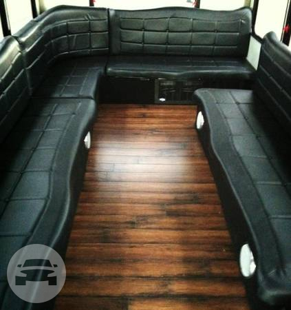 Stretch Limo
Limo /
Columbus, OH

 / Hourly $0.00
