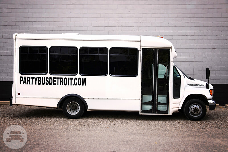 20 Passenger White Party Bus
Party Limo Bus /
Detroit, MI

 / Hourly $0.00
