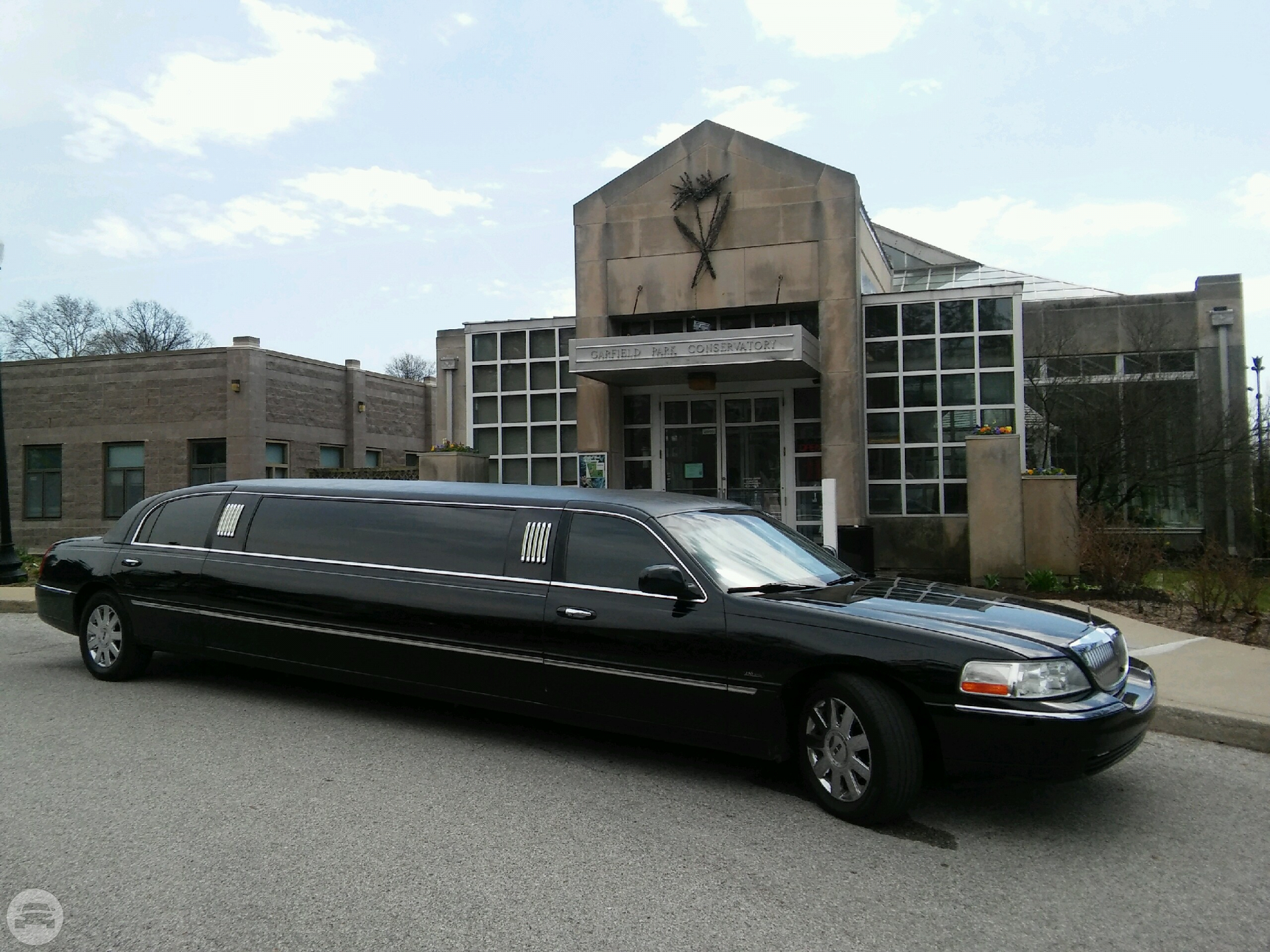 
Limo /
Indianapolis, IN

 / Hourly $0.00
