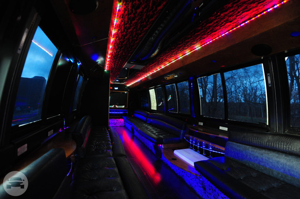 22 passenger RTS Bus
Party Limo Bus /
Akron, OH

 / Hourly $560.00
