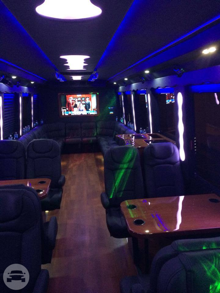 Party Bus
Party Limo Bus /
Chicago, IL

 / Hourly $0.00
