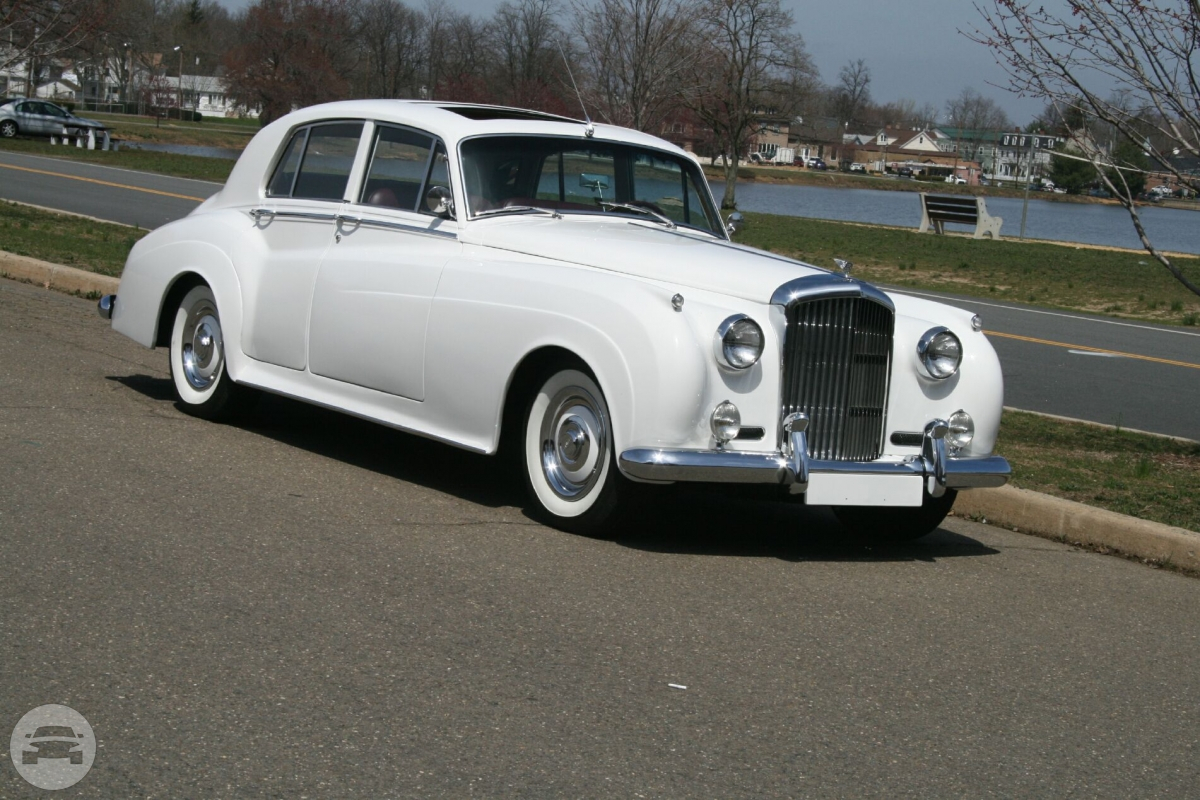 1956 Bentley Classic
Sedan /
New York, NY

 / Hourly $0.00

