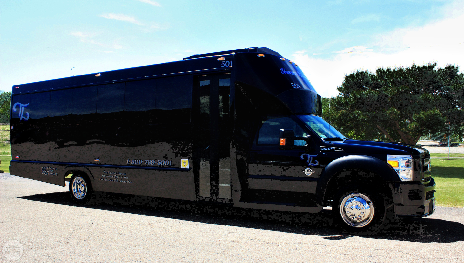 27 Passenger Executive Bus
Coach Bus /
Akron, OH

 / Hourly $0.00
