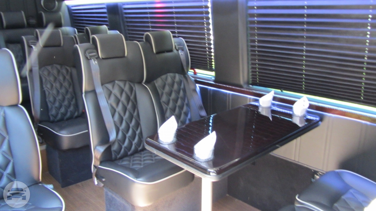 New Mercedes Luxury Sprinter 14 pass
Coach Bus /
New York, NY

 / Hourly $0.00
