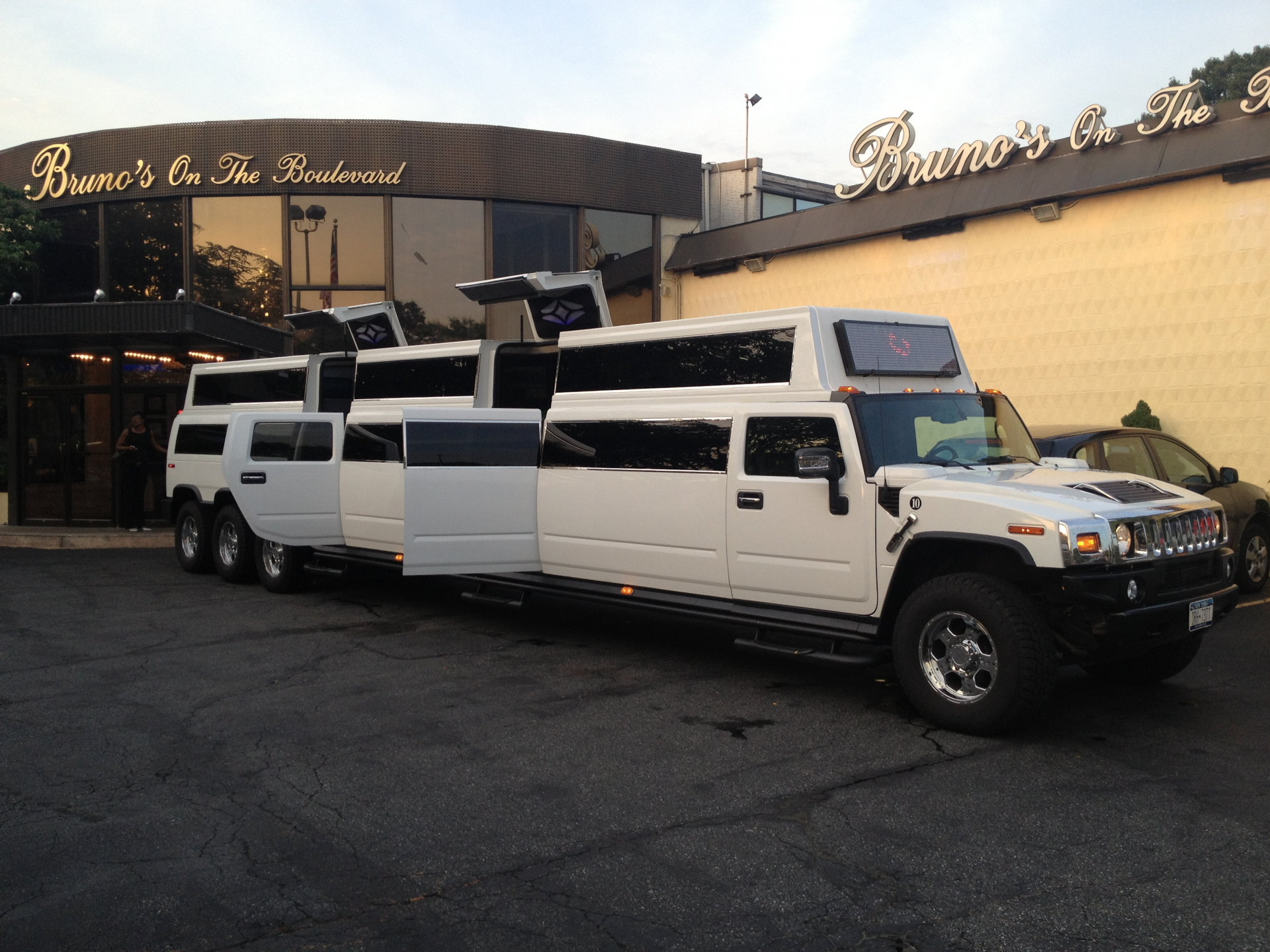 Galaxy Hummer Party Double Deck White 24 Passenger - Jet doors
Hummer /
New York, NY

 / Hourly $0.00
