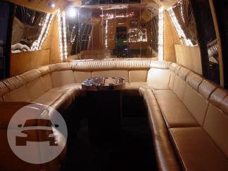 24 passenger Golden Nugget Limo
Party Limo Bus /
Floresville, TX 78114

 / Hourly $0.00
