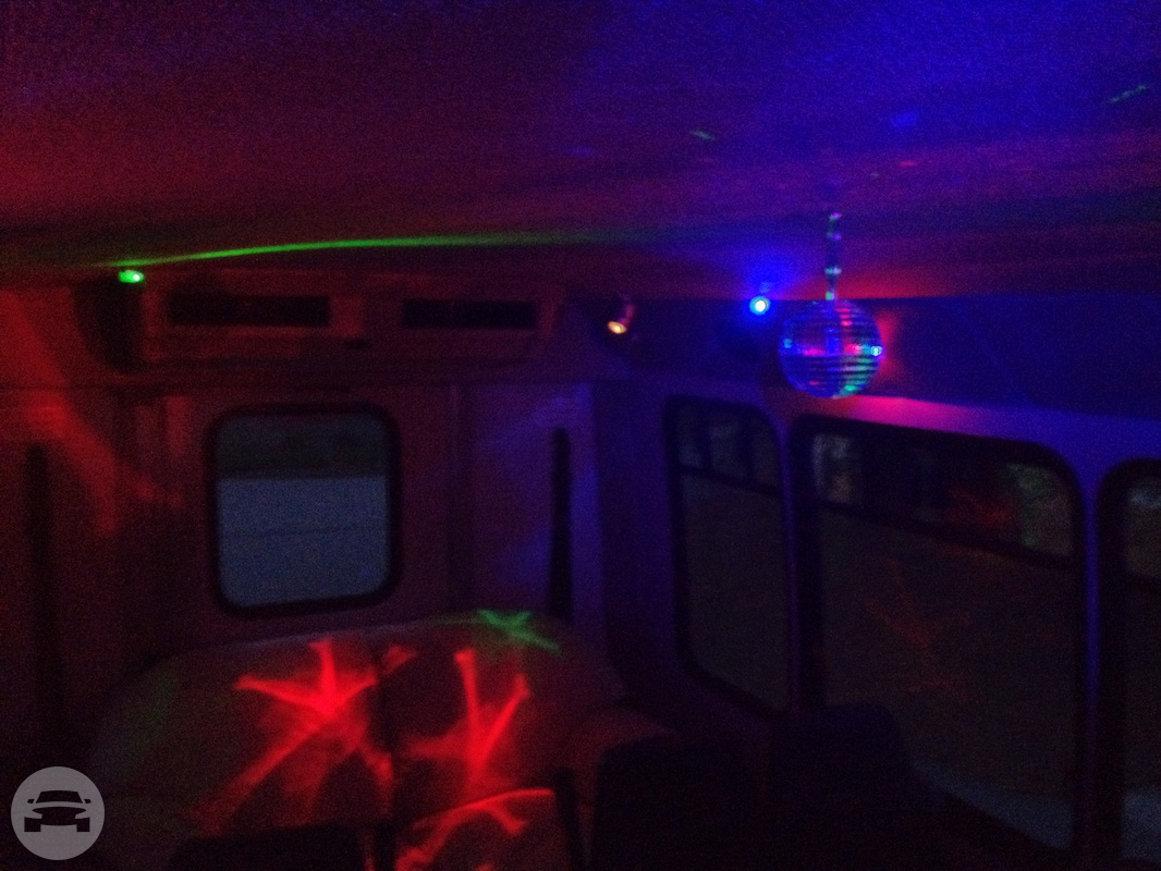 'Optimus' Shuttle Bus
Party Limo Bus /
Charleston, SC

 / Hourly $100.00
